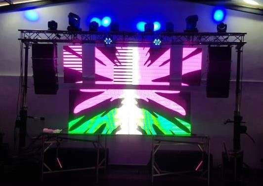 Pantalla LED de alta definición con proyección visual